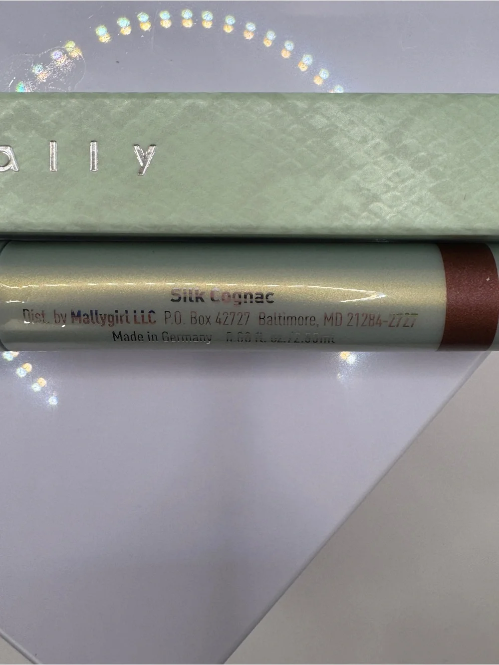 Mally Beauty Forever Silk Liquid Eyeshadow Stick - Silk Cognac